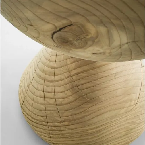 sgabello in legno Kura di design